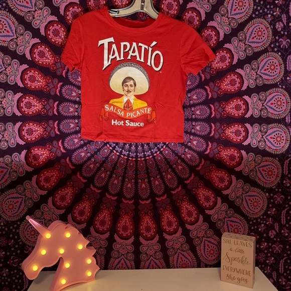 Tops - Picture 5 of 6